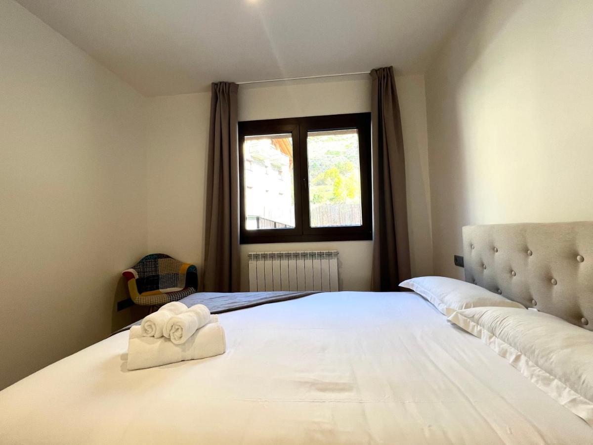 Espot Cowork & Apartments - L'Amfitriona 外观 照片